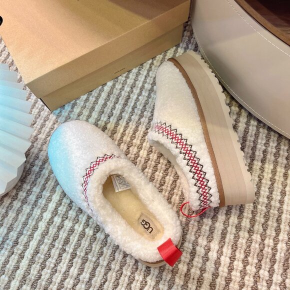 Tazz UGG Braid Fur Clog Platform Slippers - Picture 8 of 9